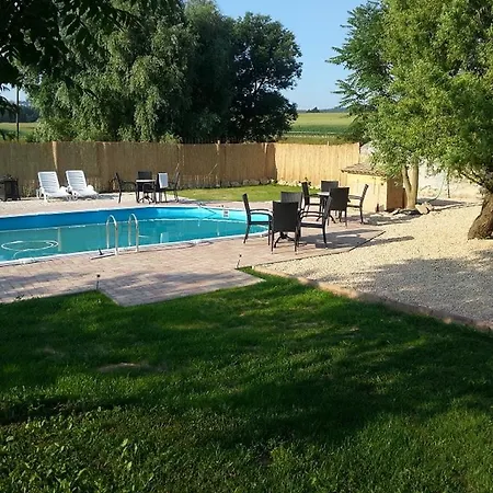 Green Valley Estate * Porva